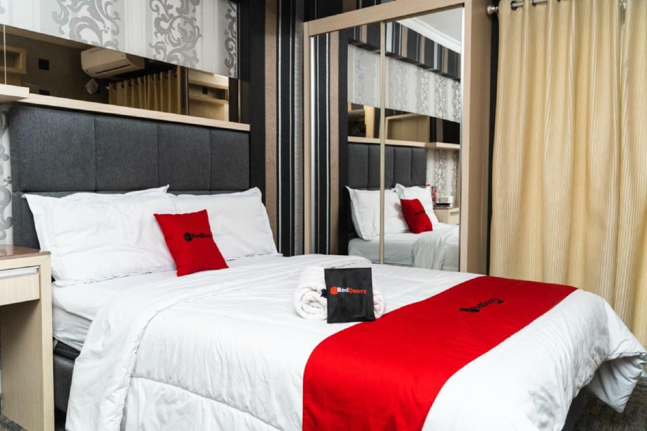 RedDoorz Apartment At Bogor Valley Buitenkant foto
